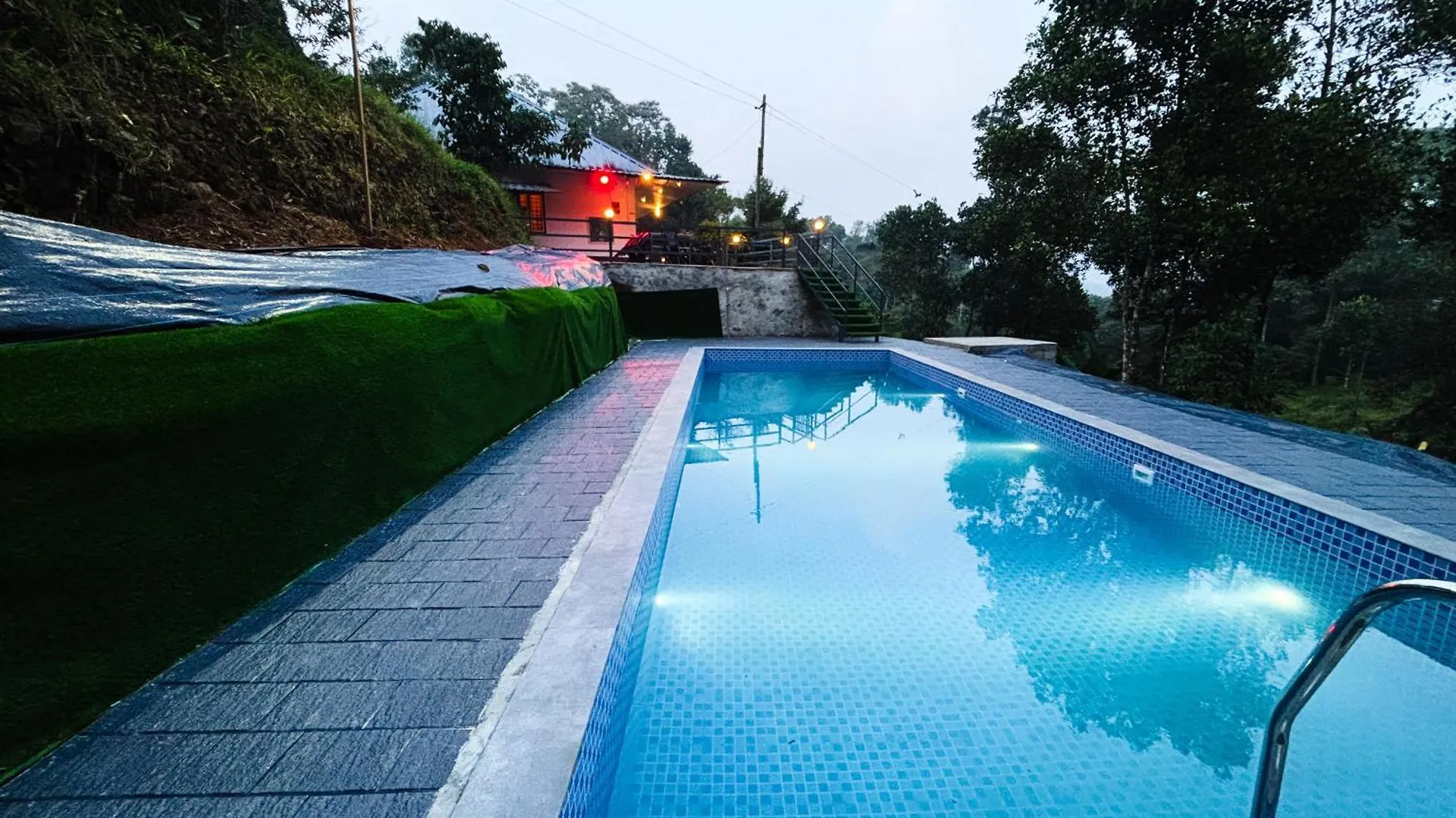 Eco Hills Private Pool Villa Munnar 0*,
