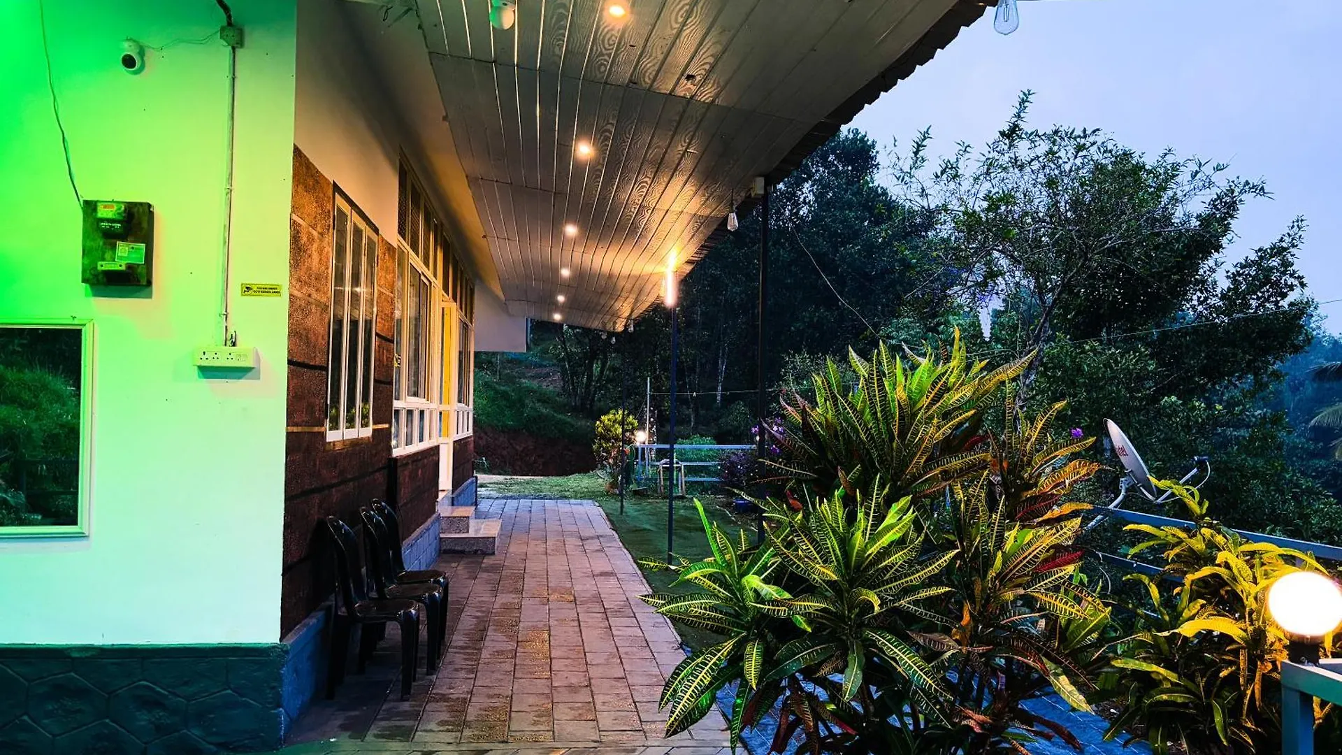 Eco Hills Private Pool Villa Munnar